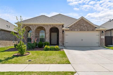 3008 Aransas Avenue Aubrey TX 76227