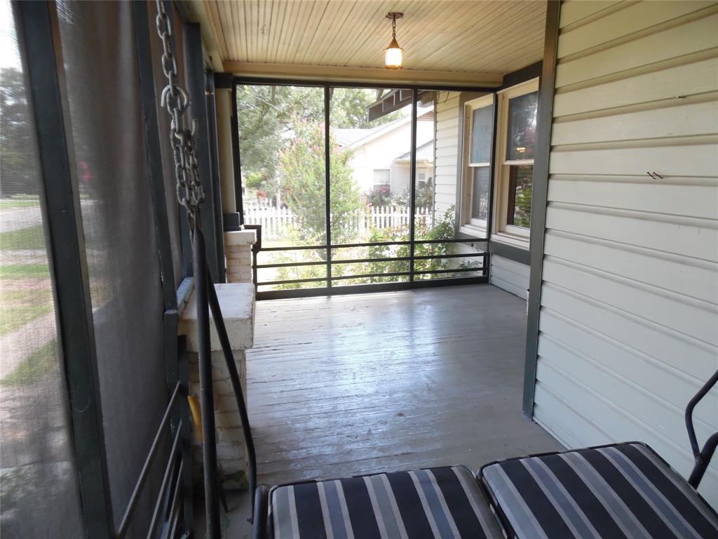319 W Baylor Street