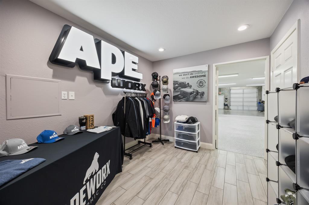 Rowlett Bus Park 02 - Commercial Sale