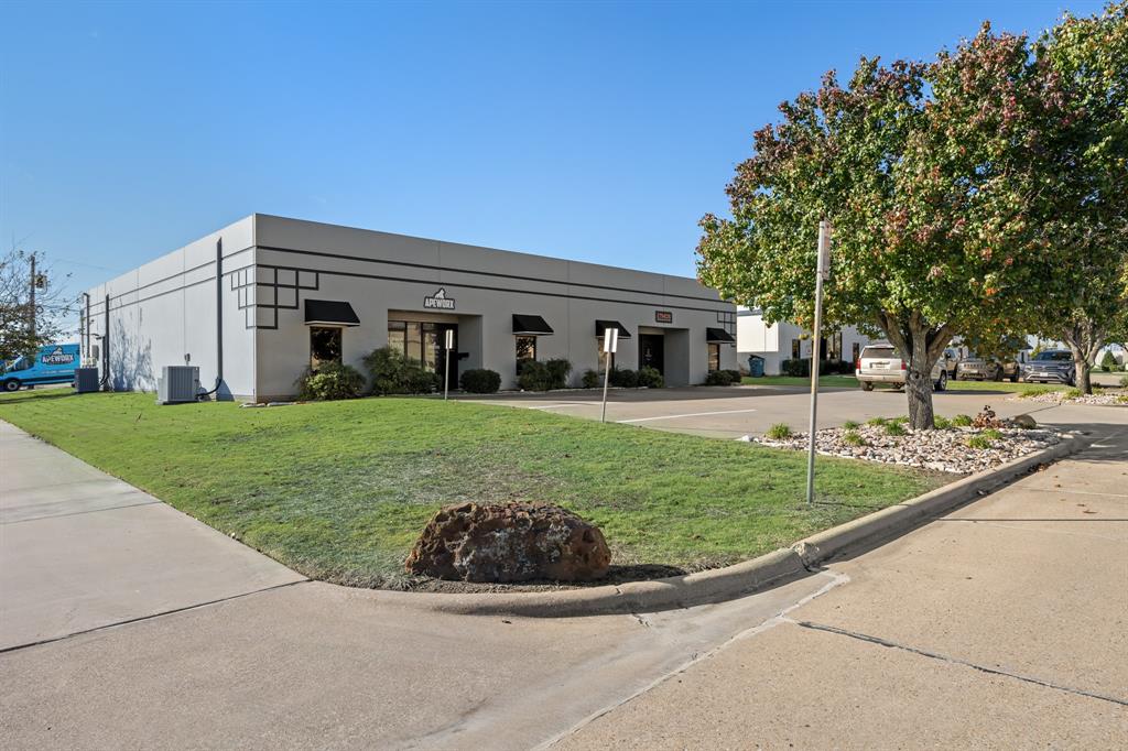Rowlett Bus Park 02 - Commercial Sale