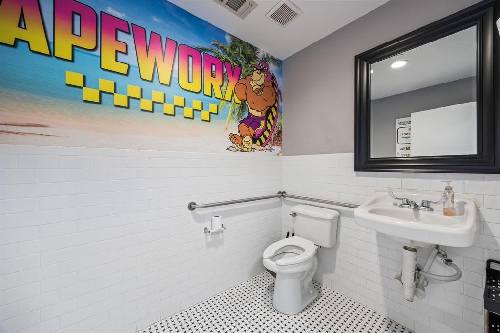 Rowlett Bus Park 02 - Commercial Sale