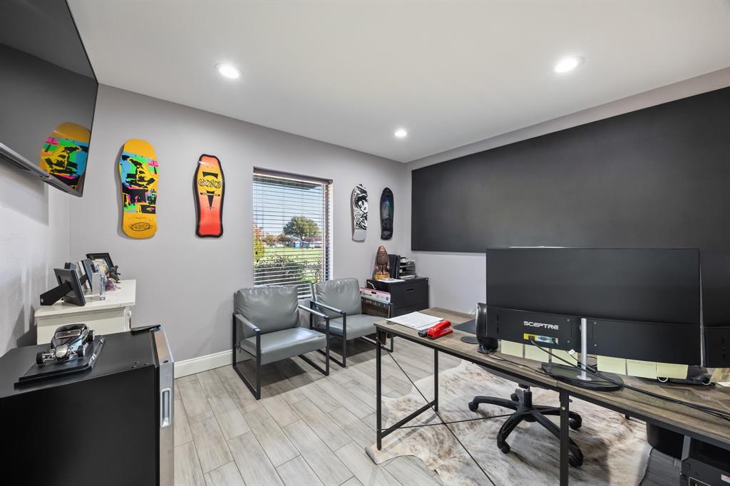 Rowlett Bus Park 02 - Commercial Sale