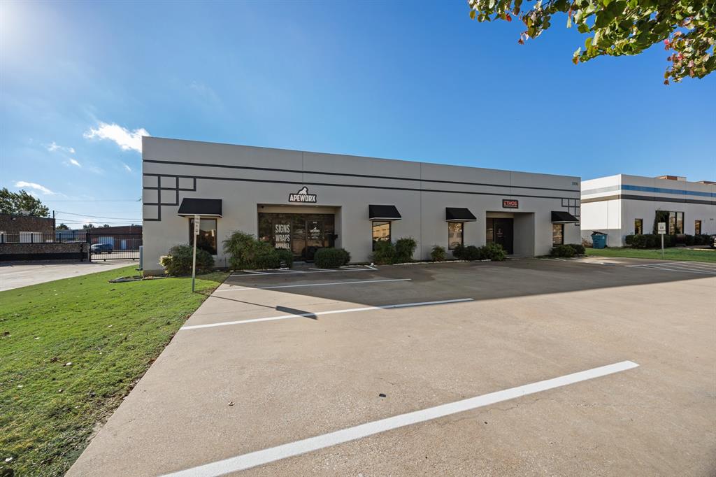 Rowlett Bus Park 02 - Commercial Sale