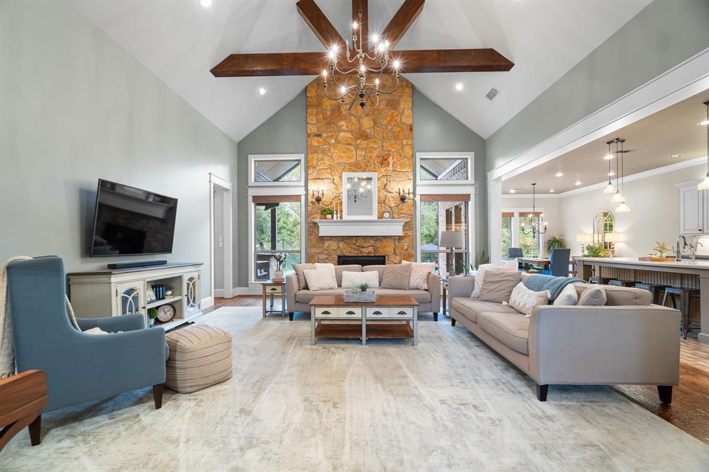 3328 Clubview Drive