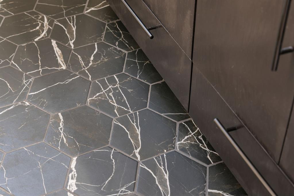 White Rock West Condo - Residential