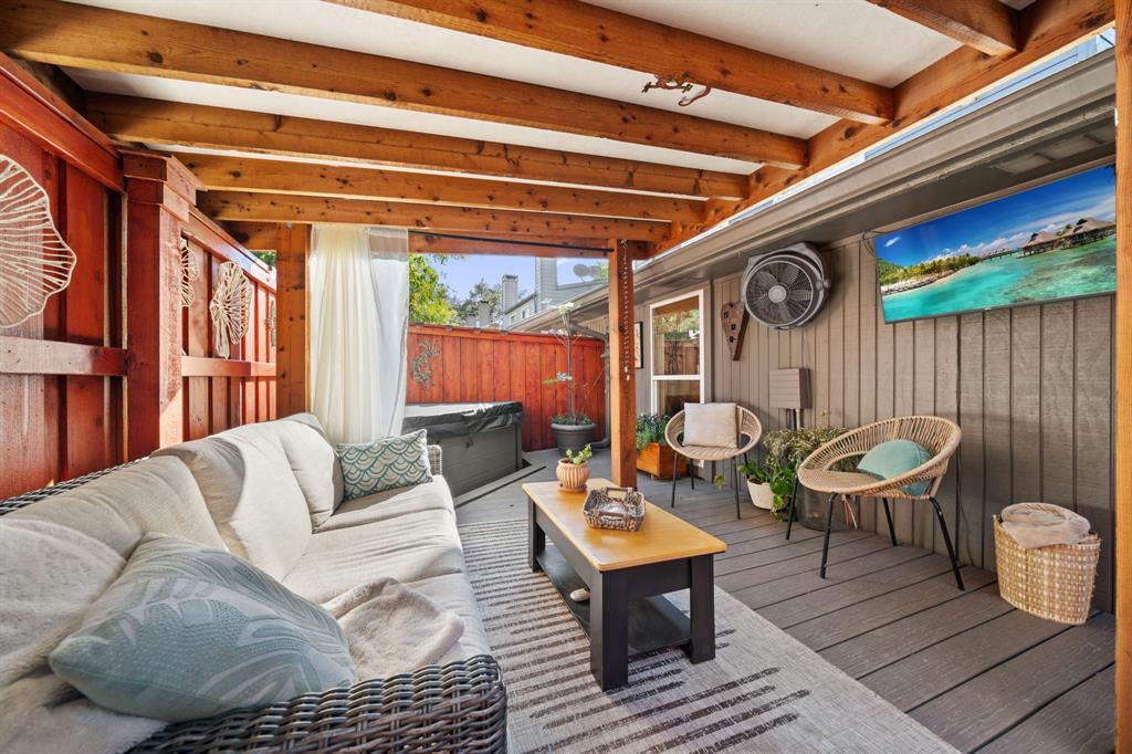 White Rock West Condo - Residential