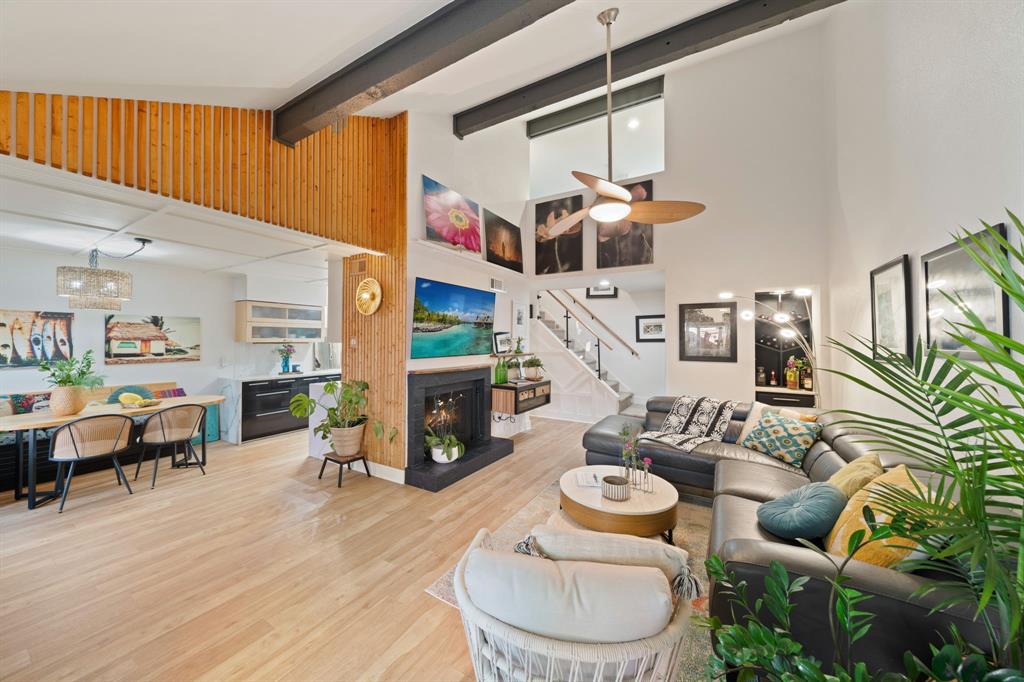 White Rock West Condo - Residential