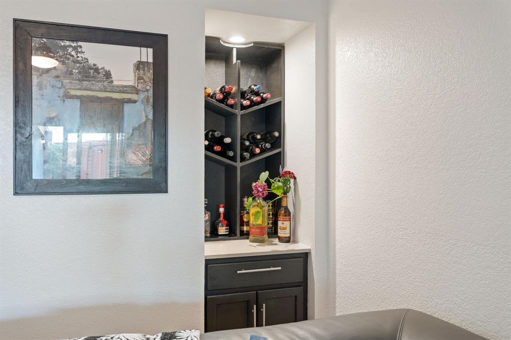 White Rock West Condo - Residential