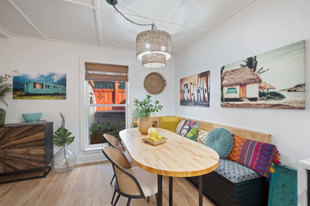 White Rock West Condo - Residential