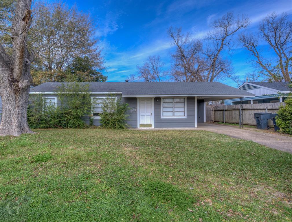 SHADY GROVE - Residential Lease