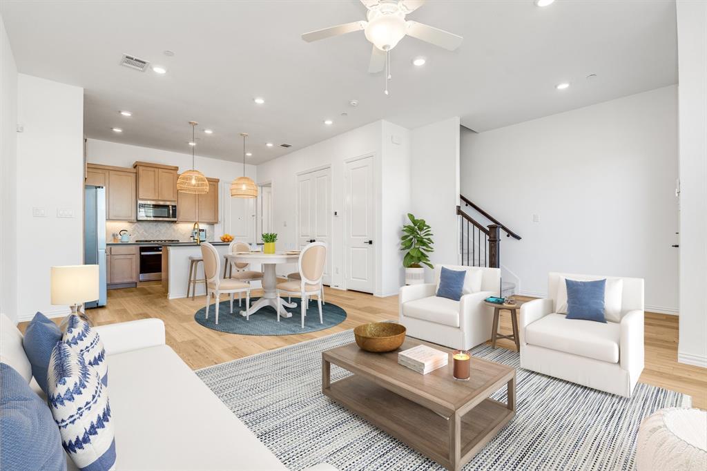 4325 Henderson Avenue