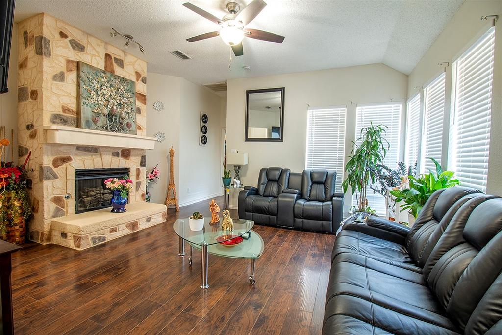 4929 Lodgepole Lane