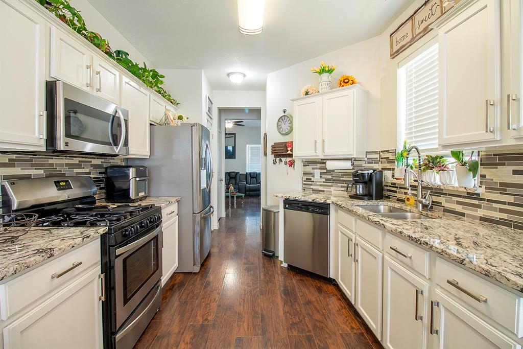 4929 Lodgepole Lane