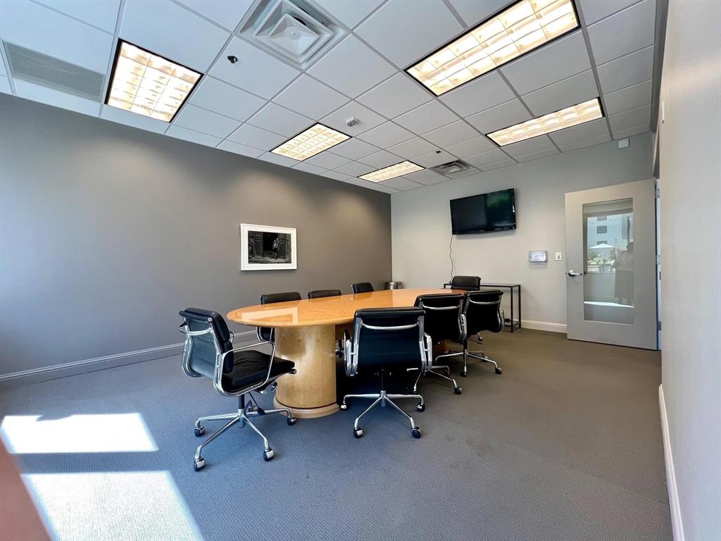 Metropolitan-1200 Main Street - Residential Lease