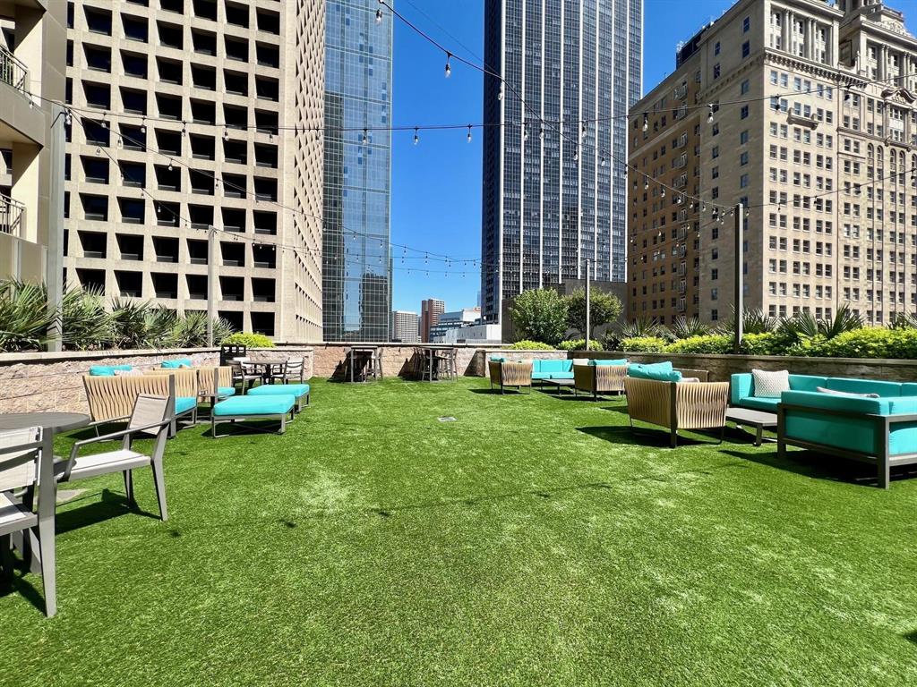 Metropolitan-1200 Main Street - Residential Lease