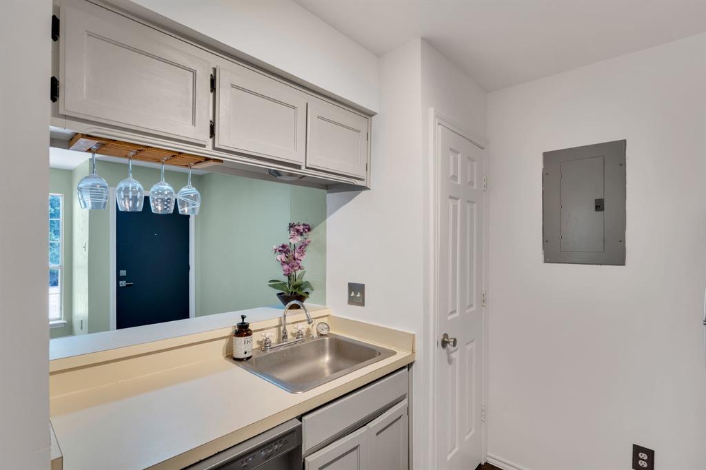 Scottswood Rice Condo - Residential