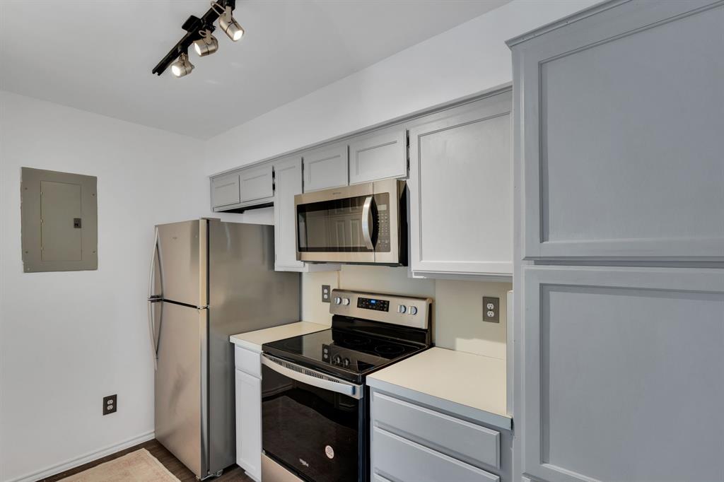 Scottswood Rice Condo - Residential