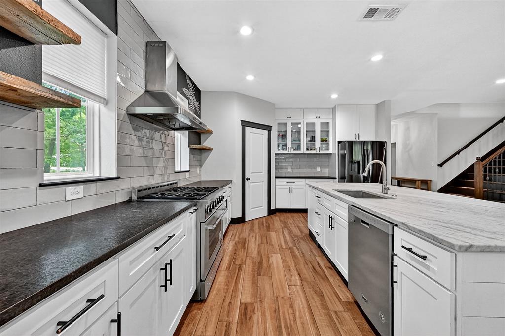 WESTERN HILLS - Residential