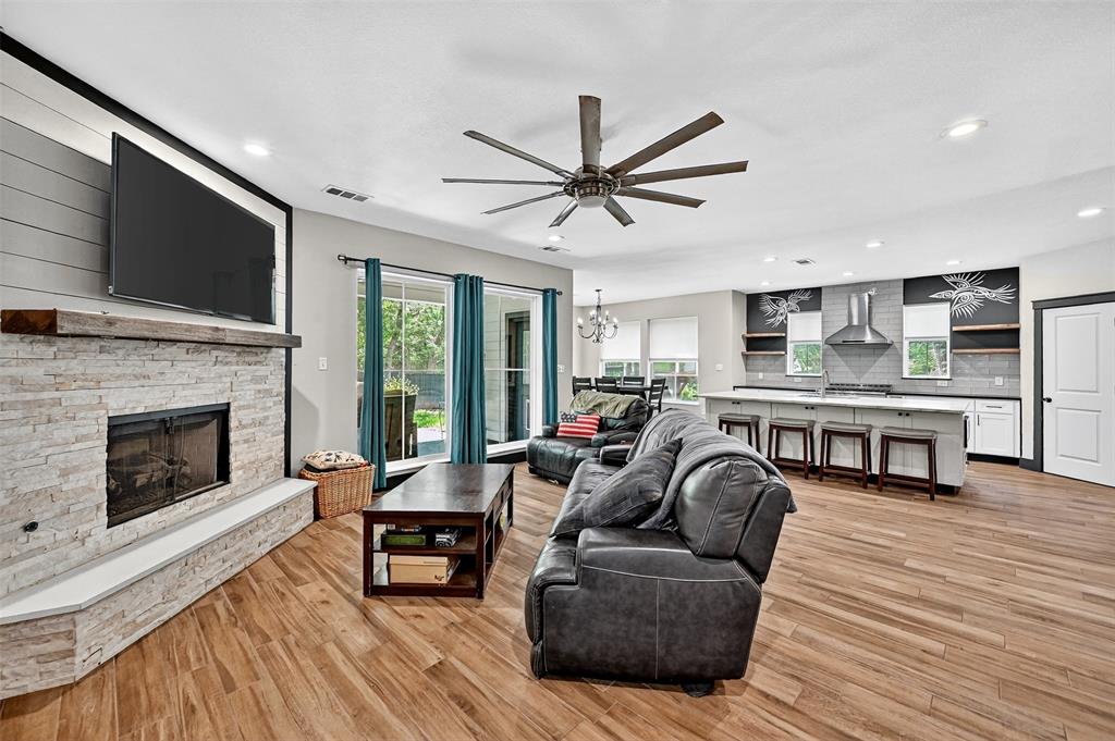 WESTERN HILLS - Residential