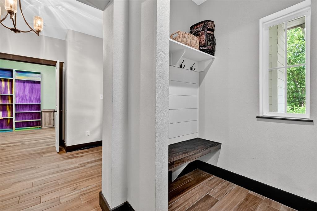 WESTERN HILLS - Residential