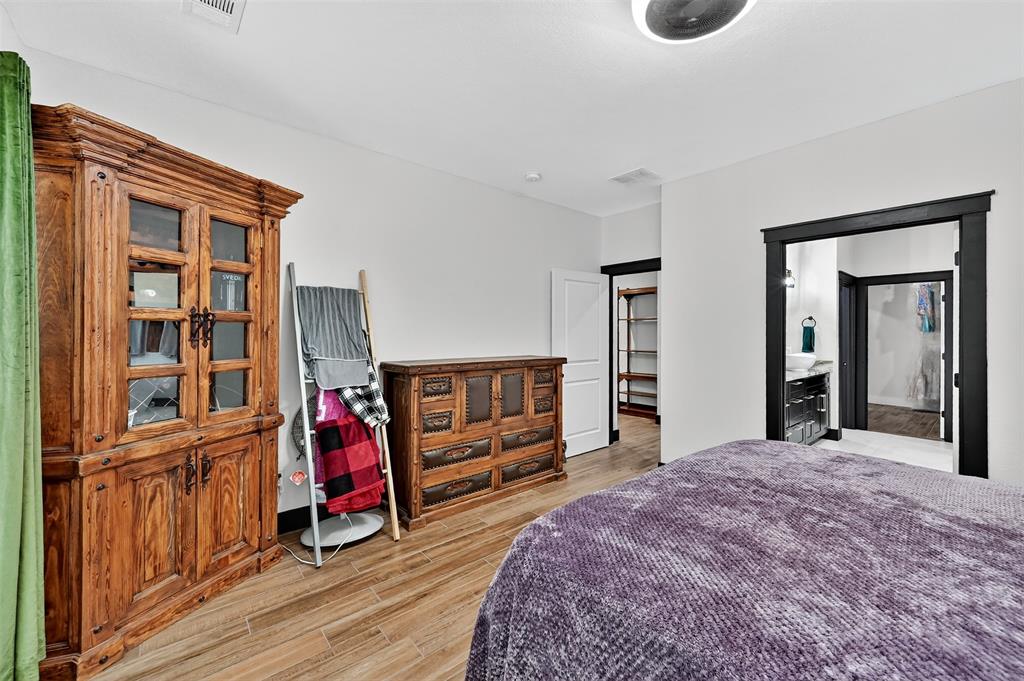 WESTERN HILLS - Residential