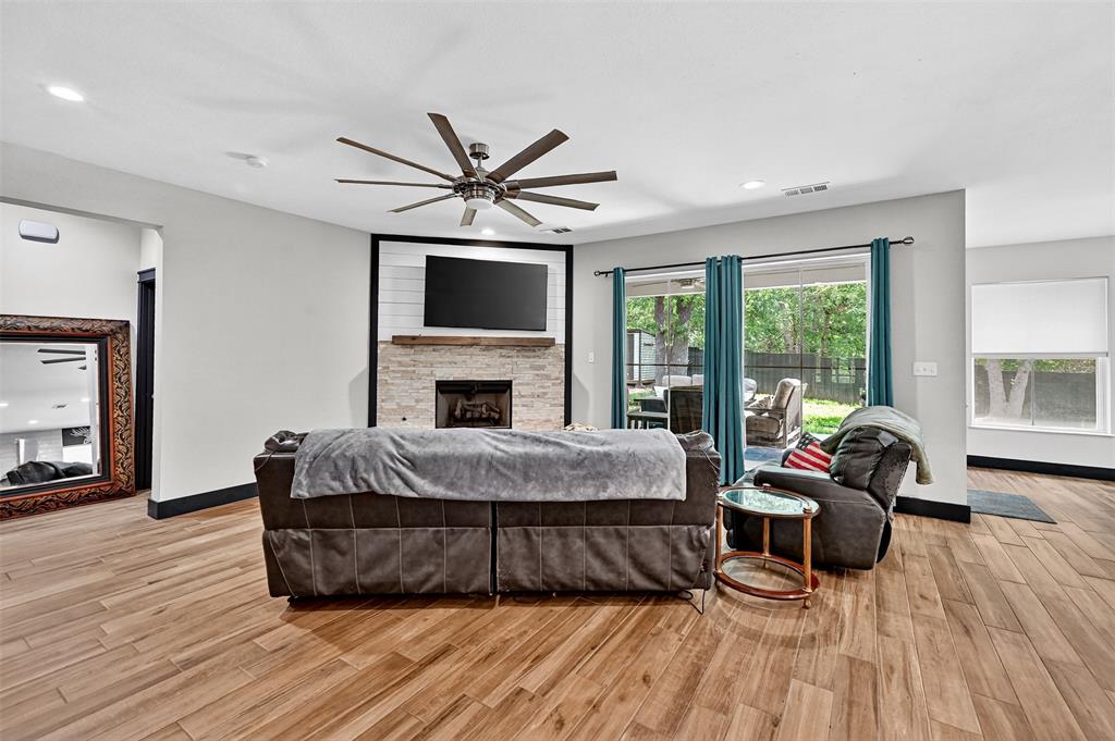 WESTERN HILLS - Residential