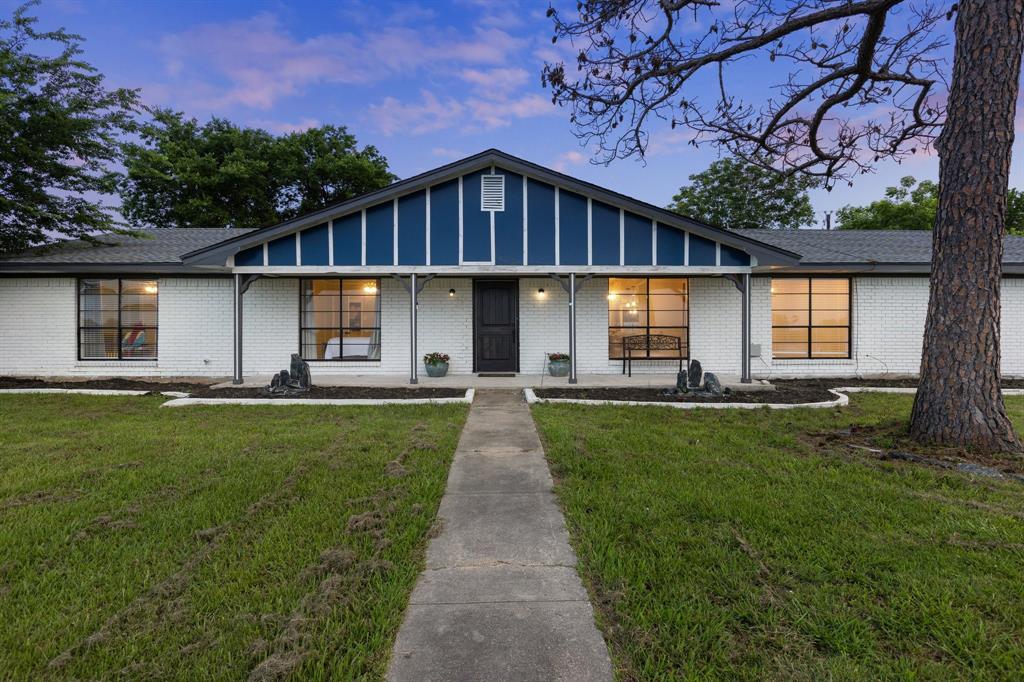 713 W Rosemary Street