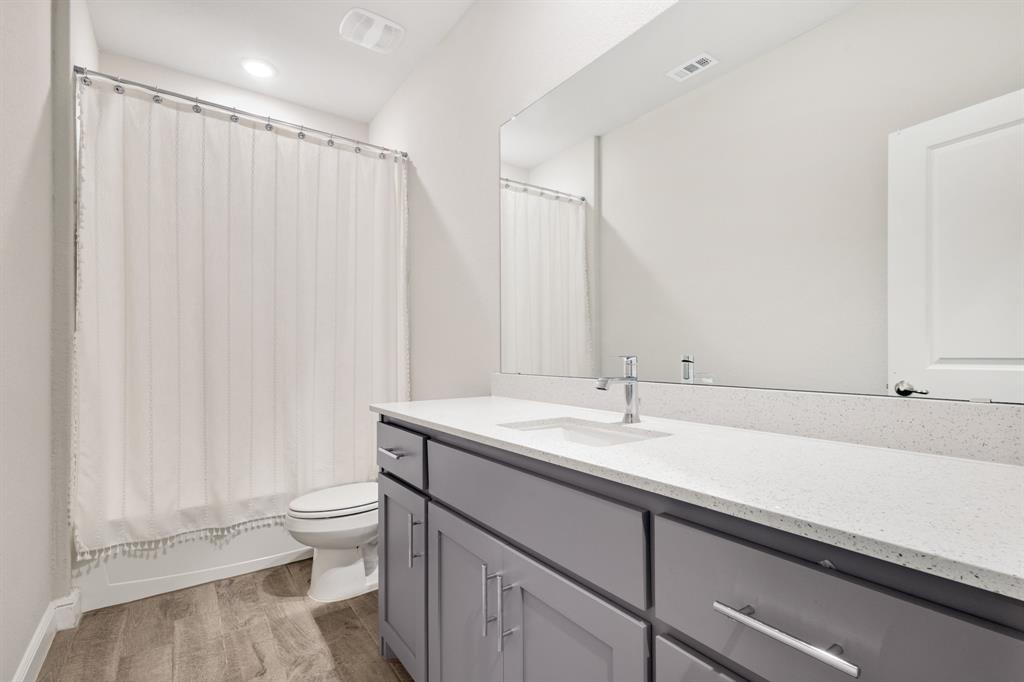 TRAILS OF ELIZABETH CREEK - Residential Lease