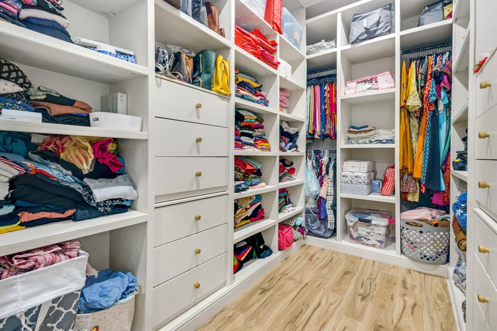 TRAILS OF ELIZABETH CREEK - Residential Lease