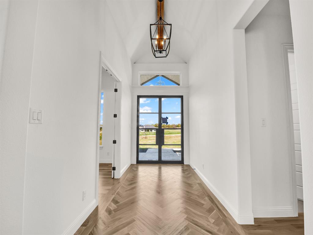 Estancia - Residential