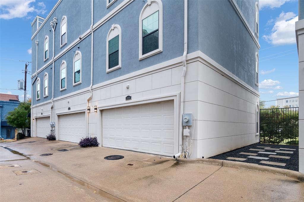 Bryan Square Twnhms - Residential Lease