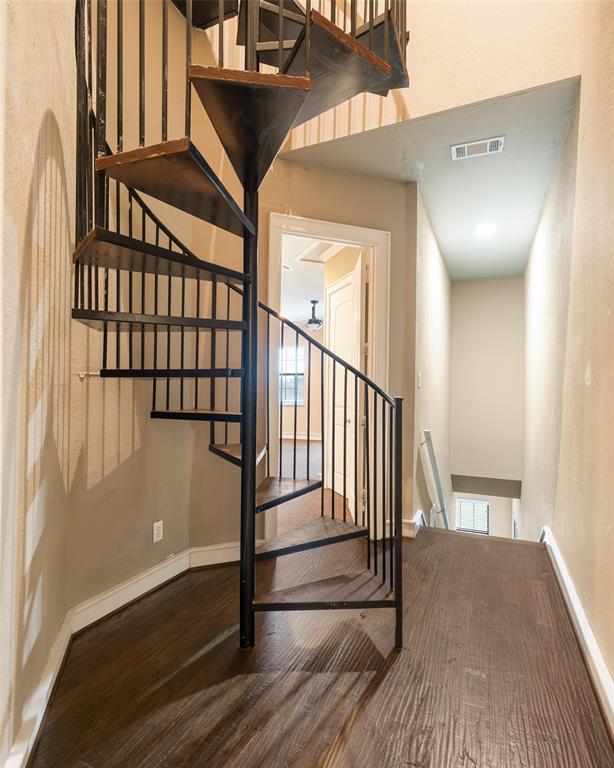 Bryan Square Twnhms - Residential Lease