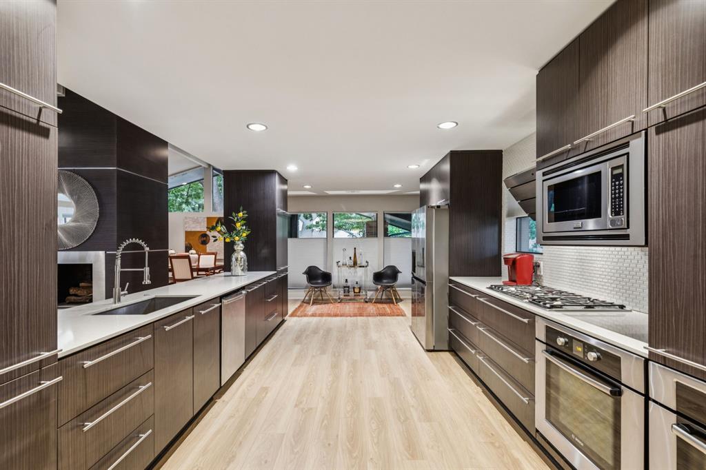 White Rock North 11 Instl - Residential