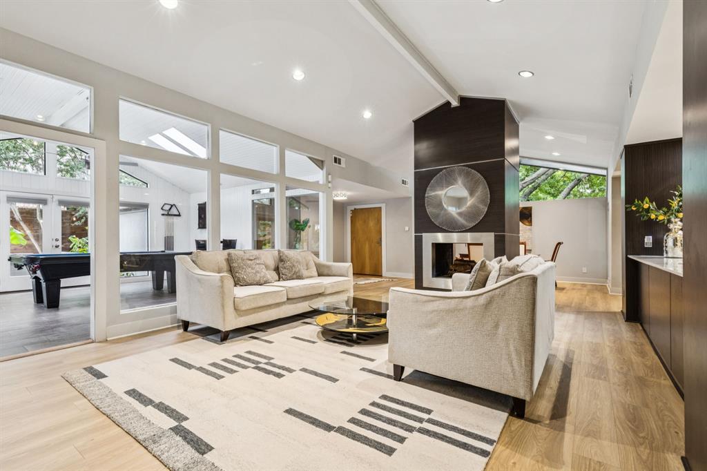 White Rock North 11 Instl - Residential
