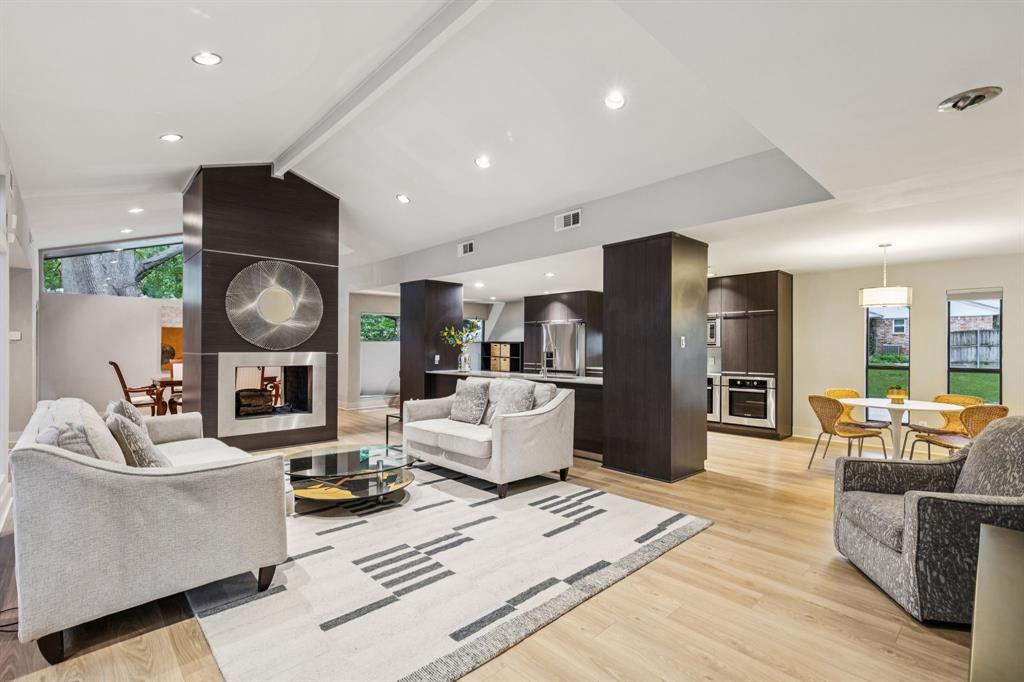 White Rock North 11 Instl - Residential