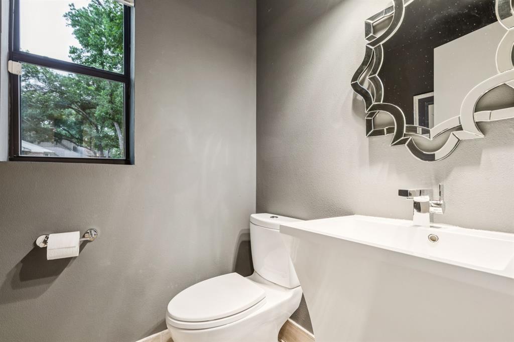 White Rock North 11 Instl - Residential