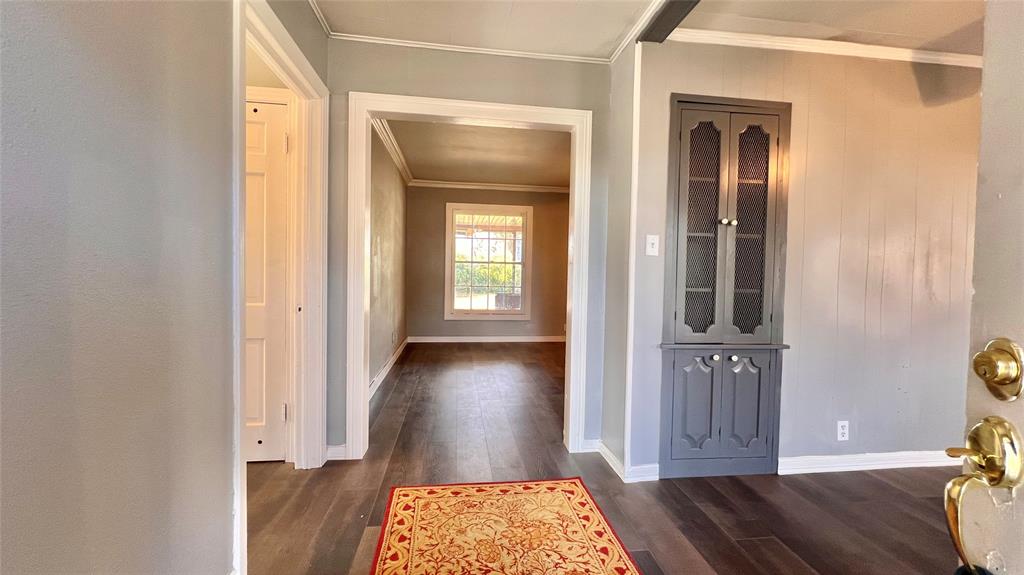 2522 N Hughes Avenue