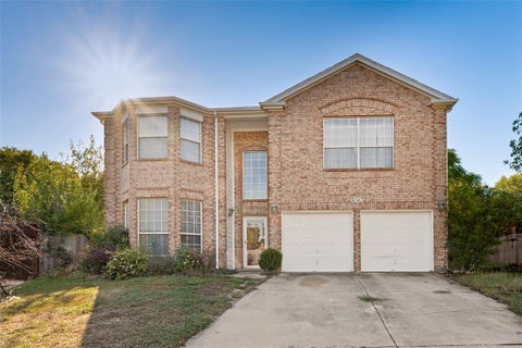 Photo of 8043 Southern Pine Way, Fort Worth, TX 76123 (MLS # 21408772)