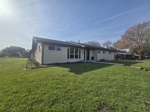 5801 Wedgworth Road Fort Worth TX 76133