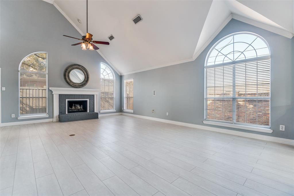 2655 Lakeforest Court