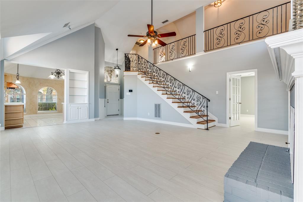 2655 Lakeforest Court