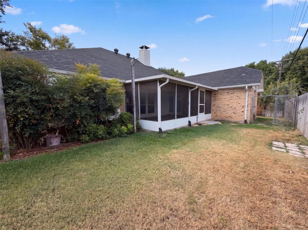 1623 W Pleasant Drive