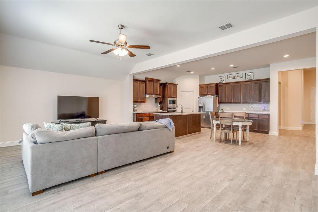 Live Oak Crk - Residential