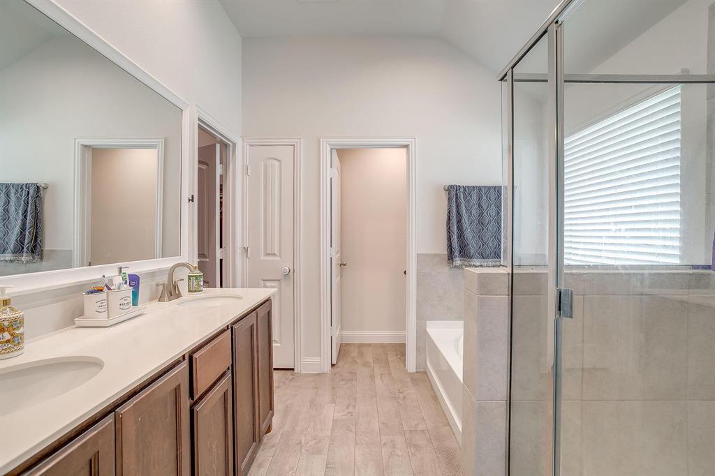 Live Oak Crk - Residential