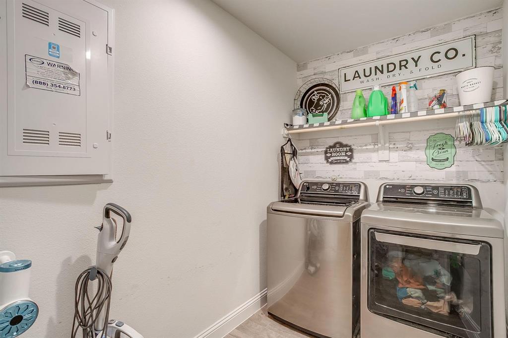 Live Oak Crk - Residential