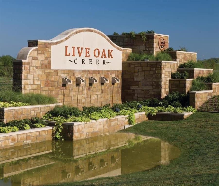 Live Oak Crk - Residential