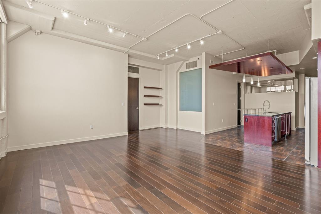 One Montgomery Plaza Residence Condo - Residential