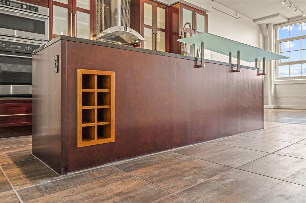 One Montgomery Plaza Residence Condo - Residential