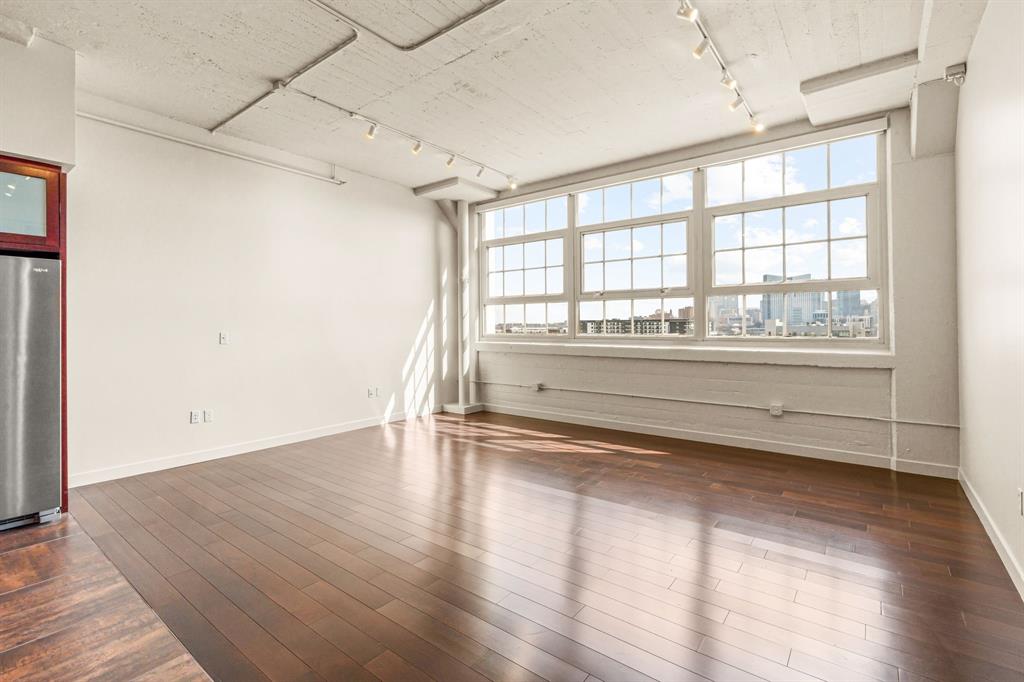 One Montgomery Plaza Residence Condo - Residential