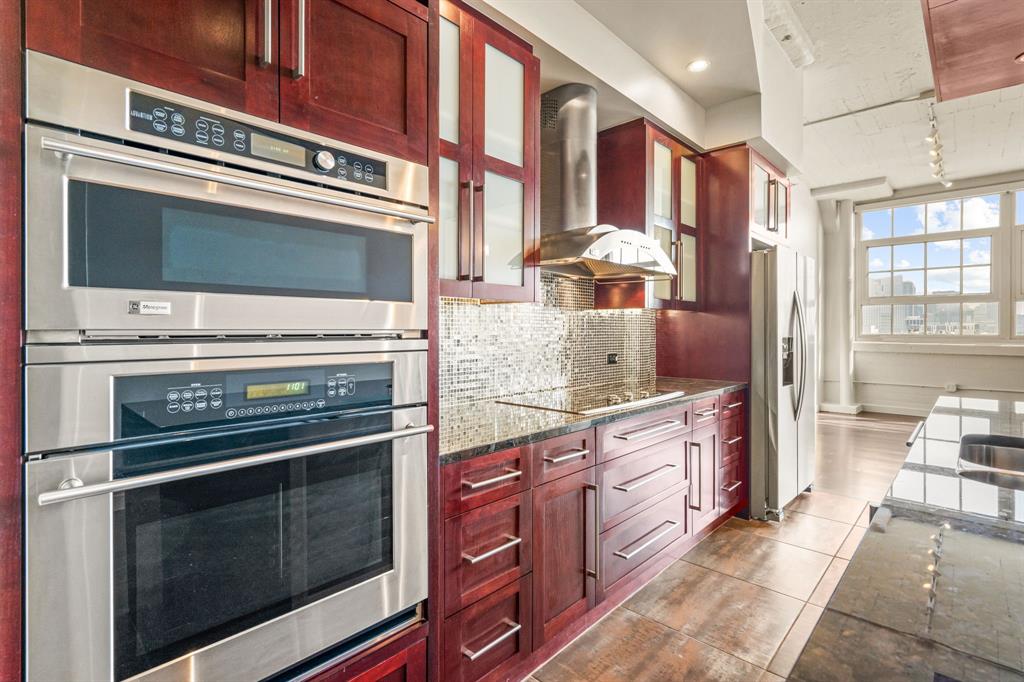 One Montgomery Plaza Residence Condo - Residential